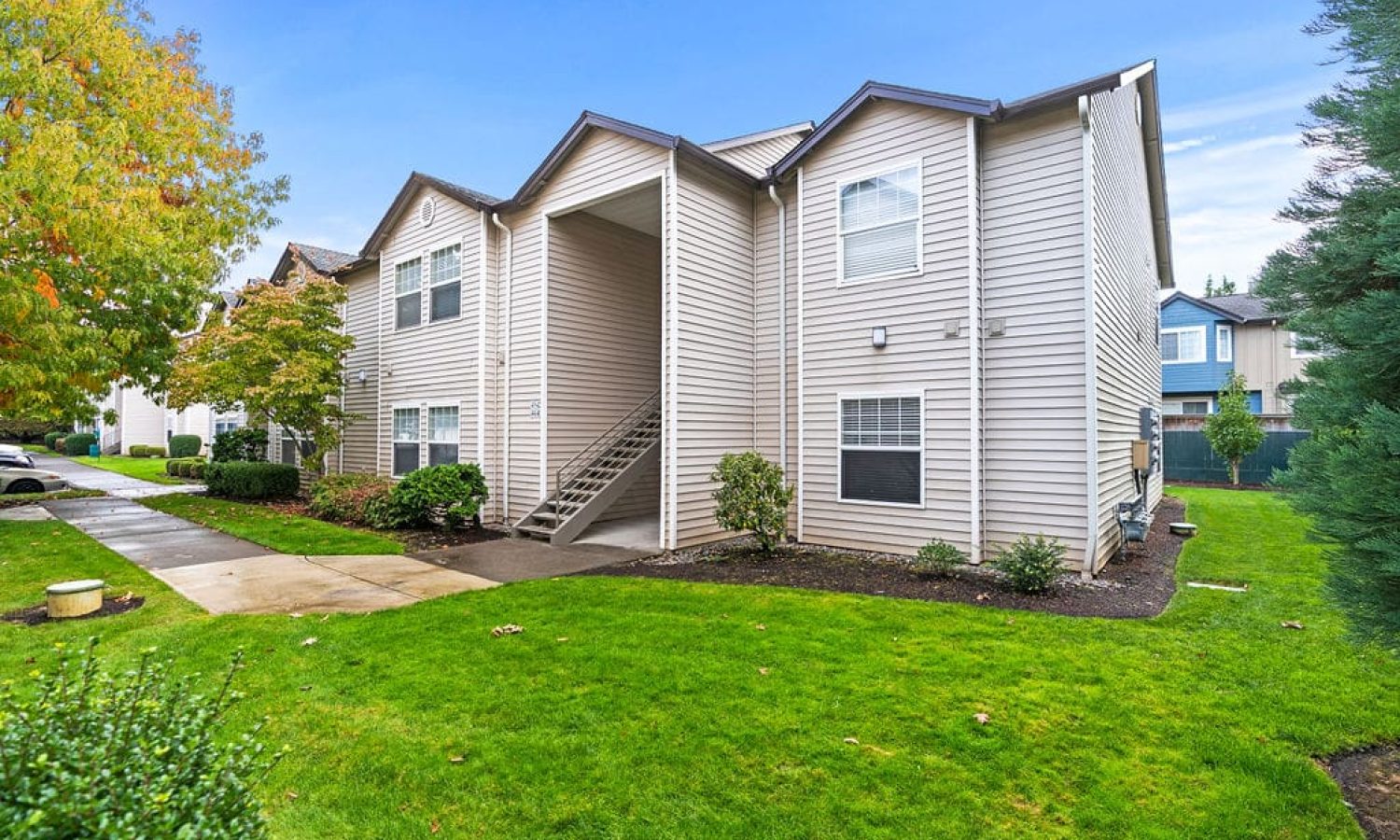 16801SE1stSt-22