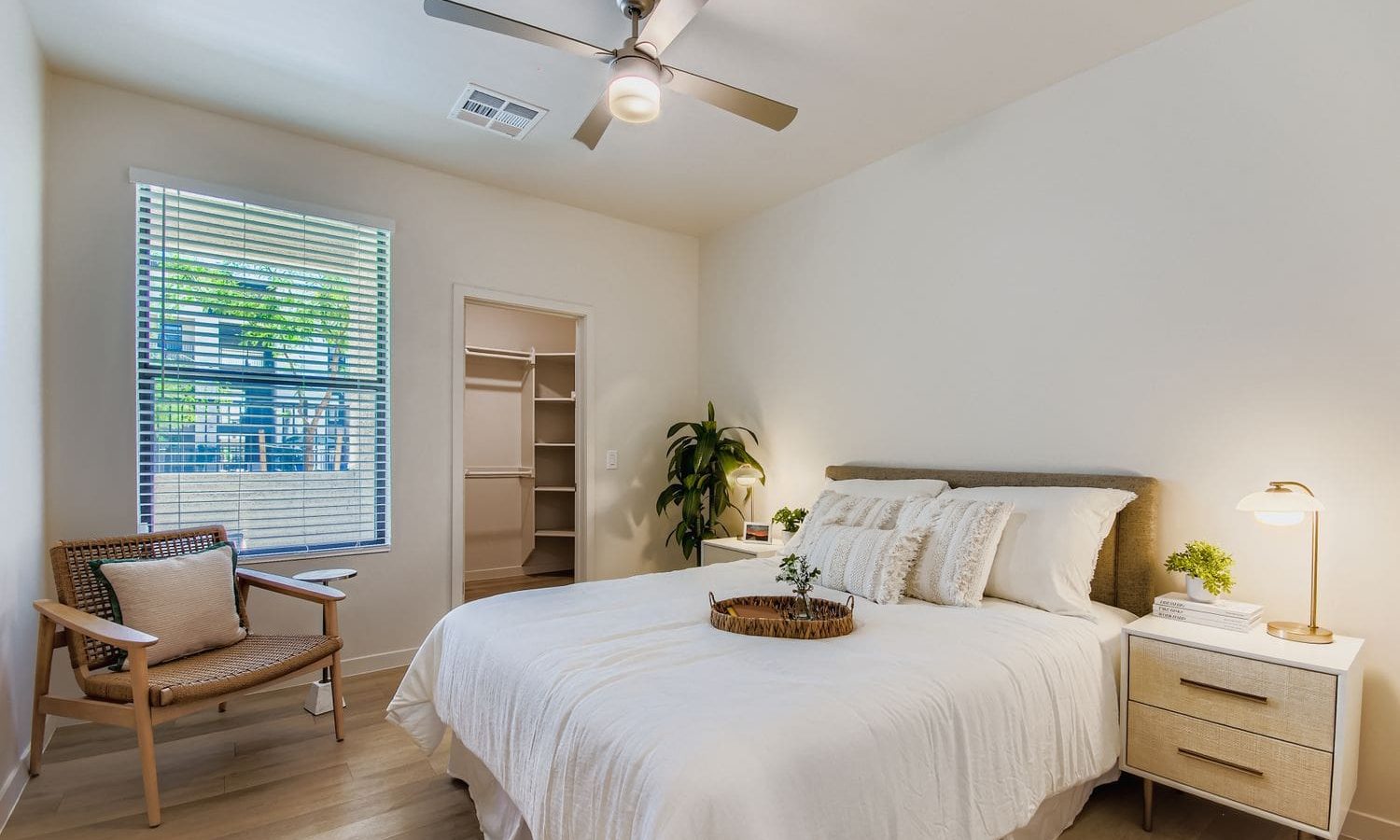 31700 N 29th Ave - Web Quality - 012 - 13 Bedroom